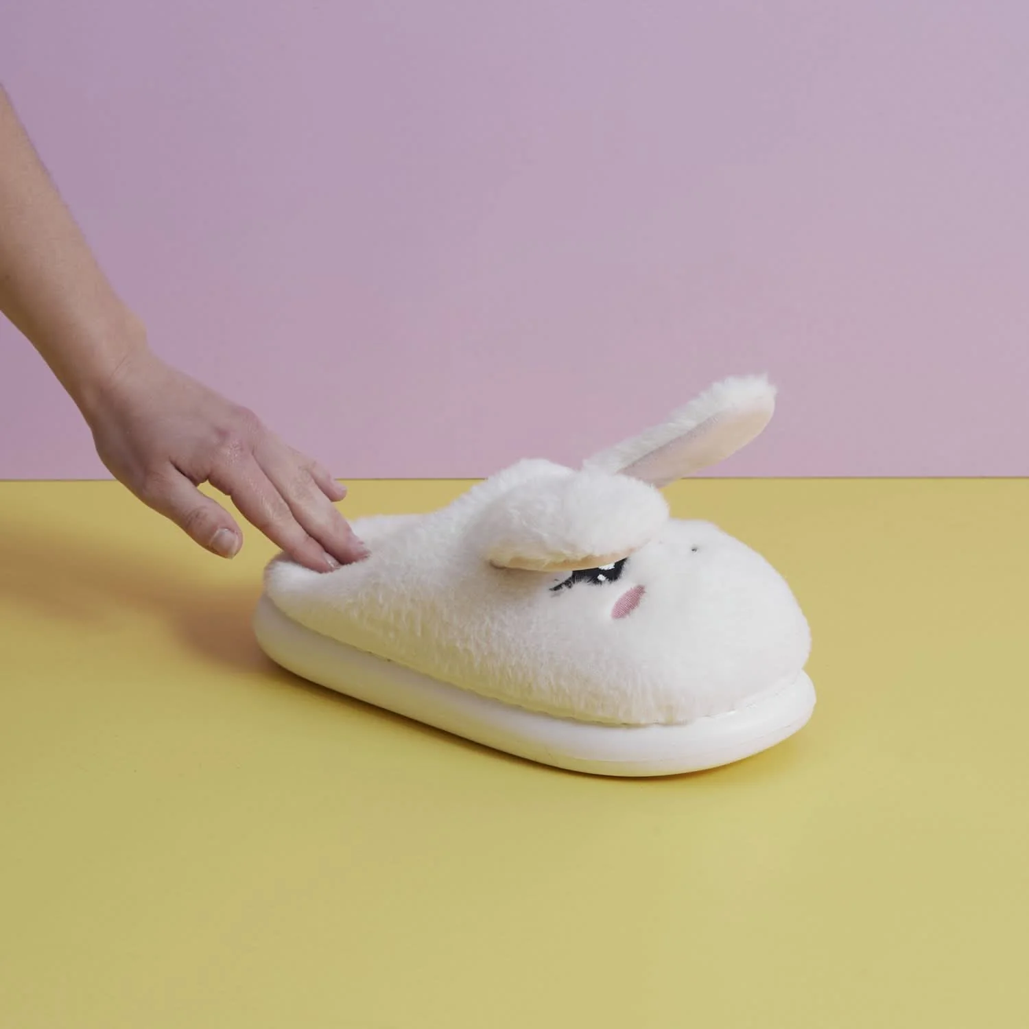 CHAUSSONS LAPIN OREILLES QUI BOUGENT KAWAII - Image 3