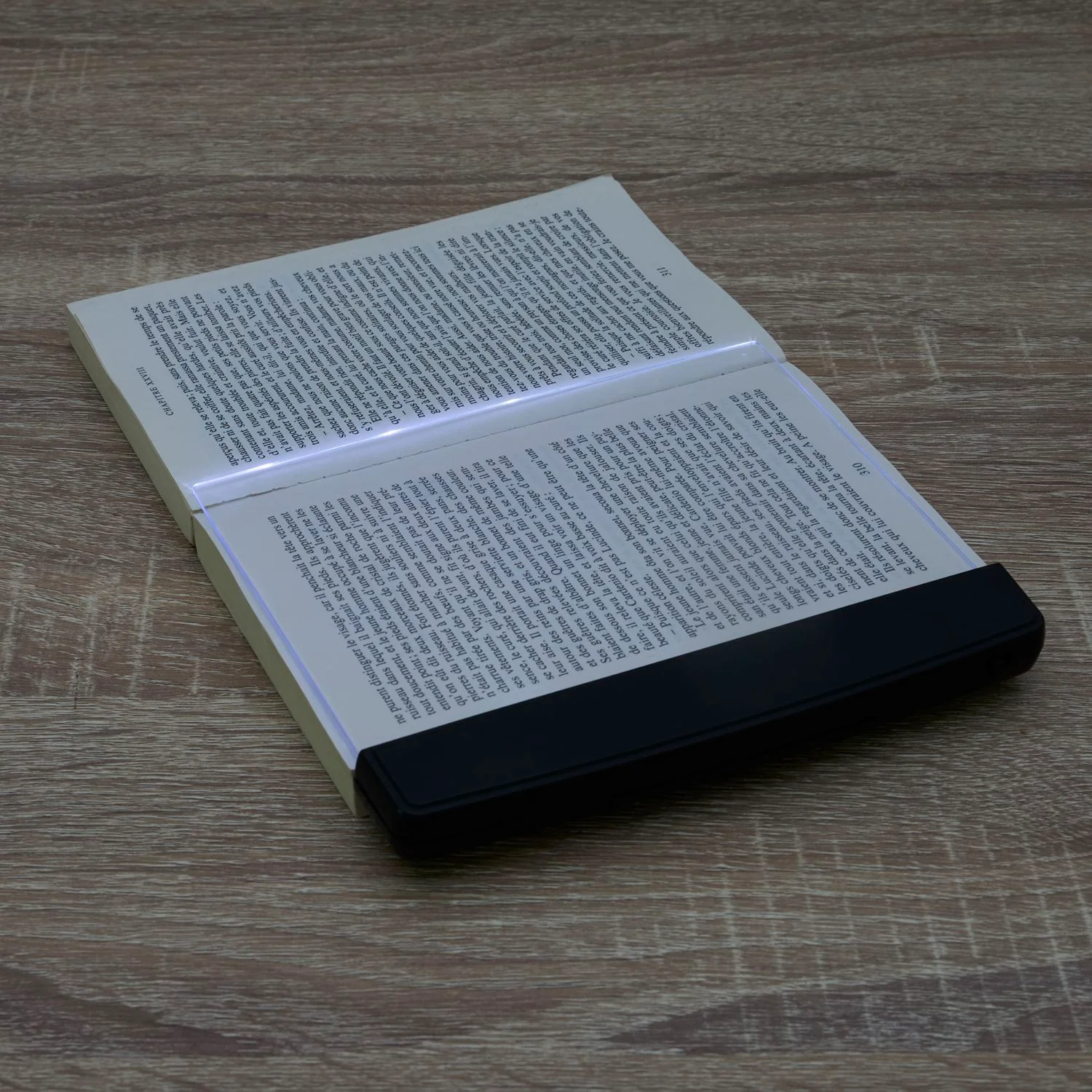LISEUSE TABLETTE BOOK LIGHT - Image 4