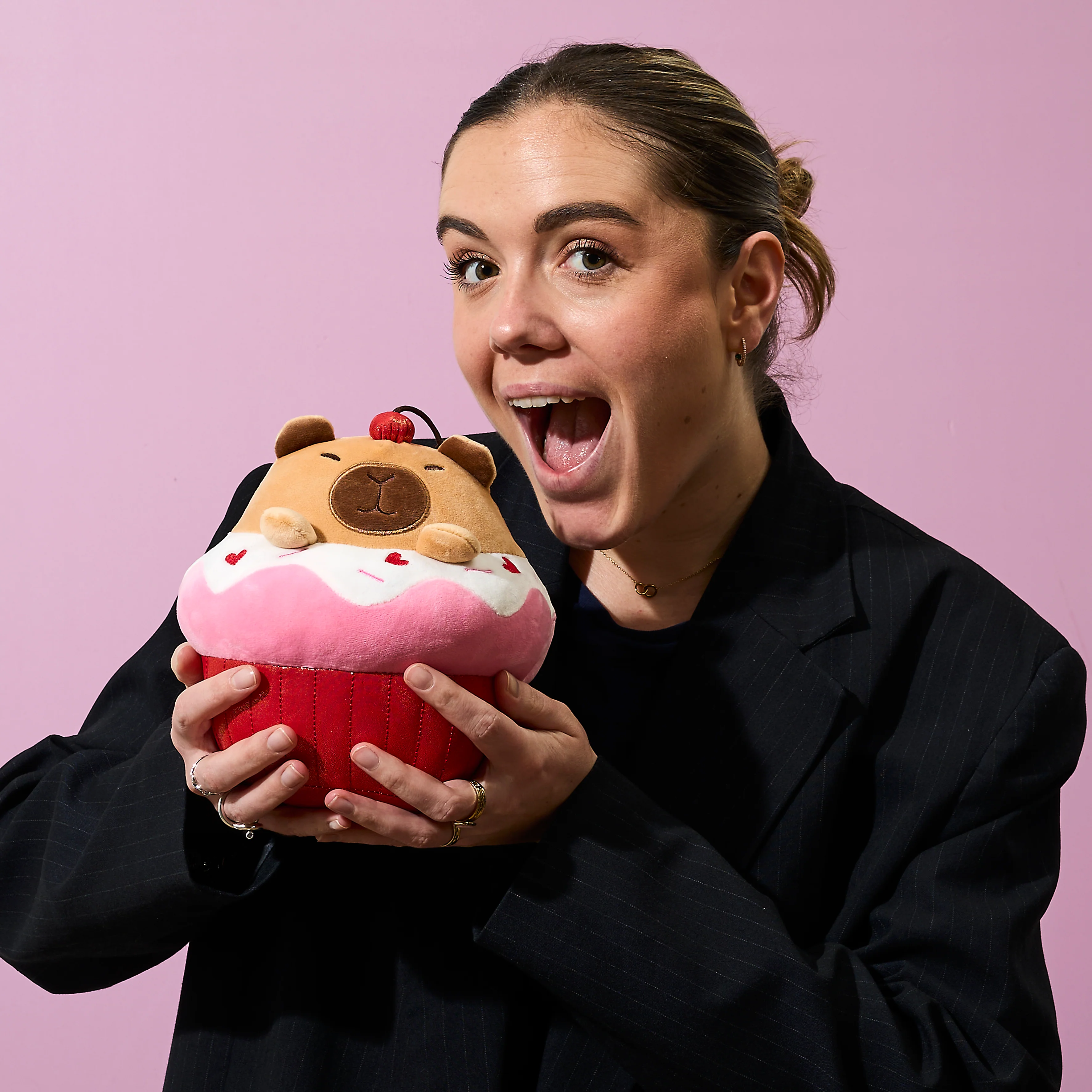 PELUCHE CAPY CUPCAKE - Image 2