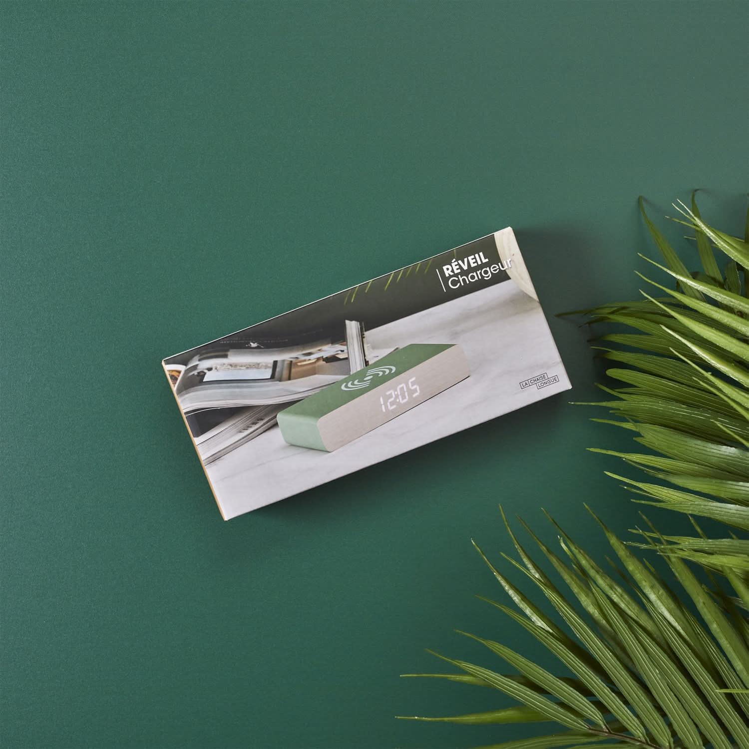 RÉVEIL CHARGEUR BOIS VERT SAUGE - Image 3